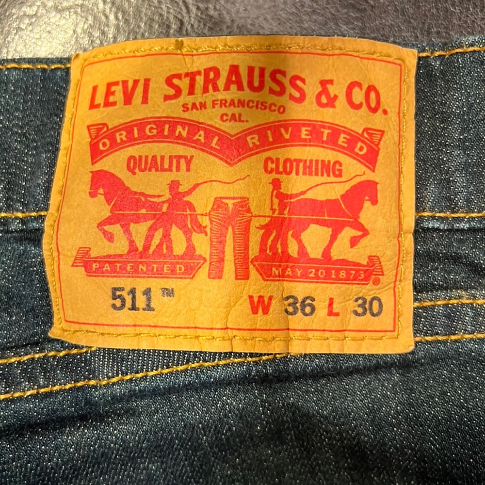 Men’s Levi’s 511, 36x30, Waterless…..almost new. (B)